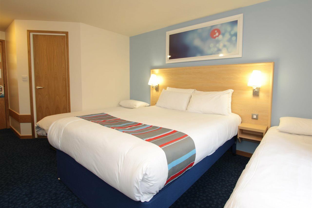 Travelodge Carlisle Todhills Екстериор снимка